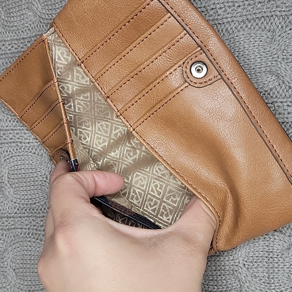 Relic Wallet - Picture 4 of 13